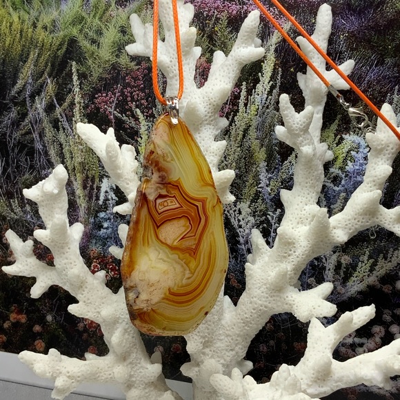 Onyx Agate Slice Pendant Necklace on Cotton Cord - Picture 4 of 11